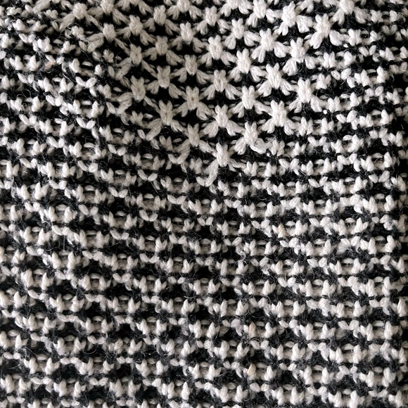 Anthropologie Black and White Sparrow Sweater Size S - Picture 7 of 7